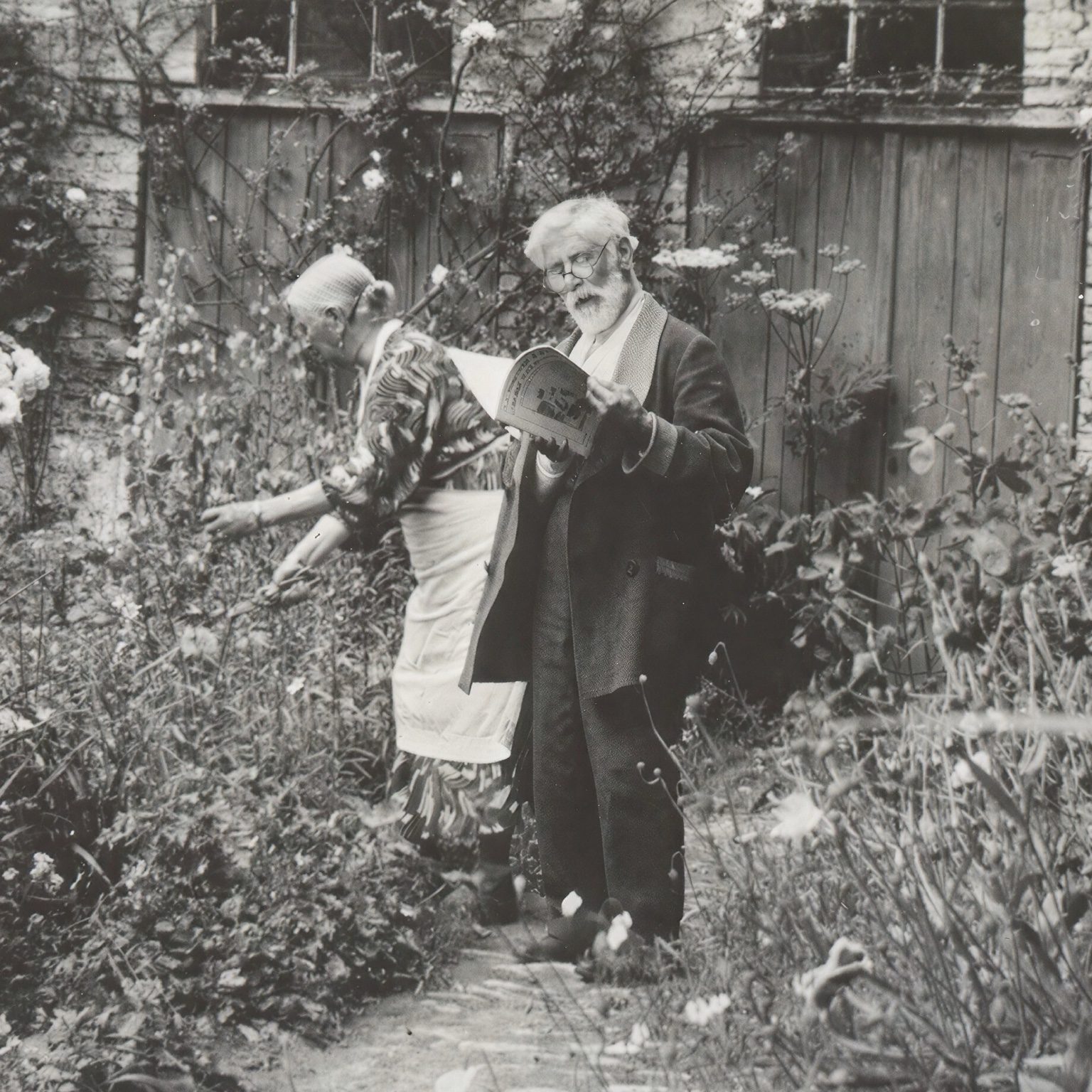 Léon Houyoux in the garden of Rouge-Cloître